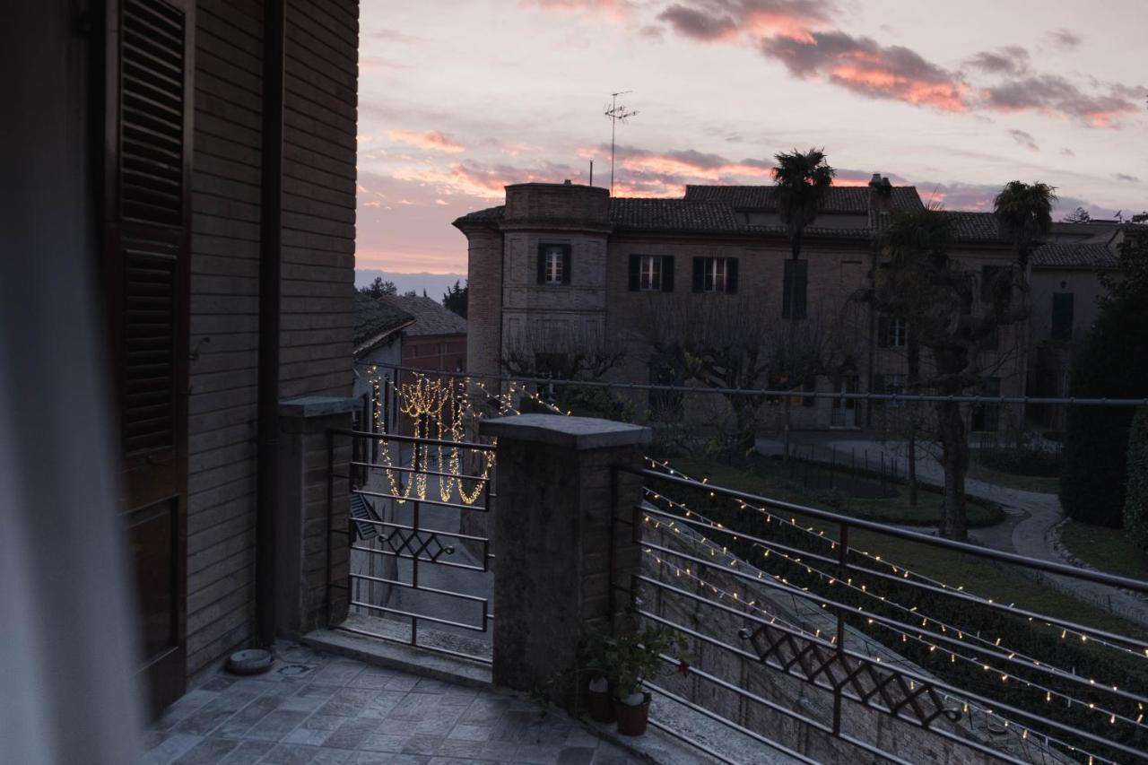 Terrazza Sull'Infinito Acomodação com café da manhã Recanati Exterior foto