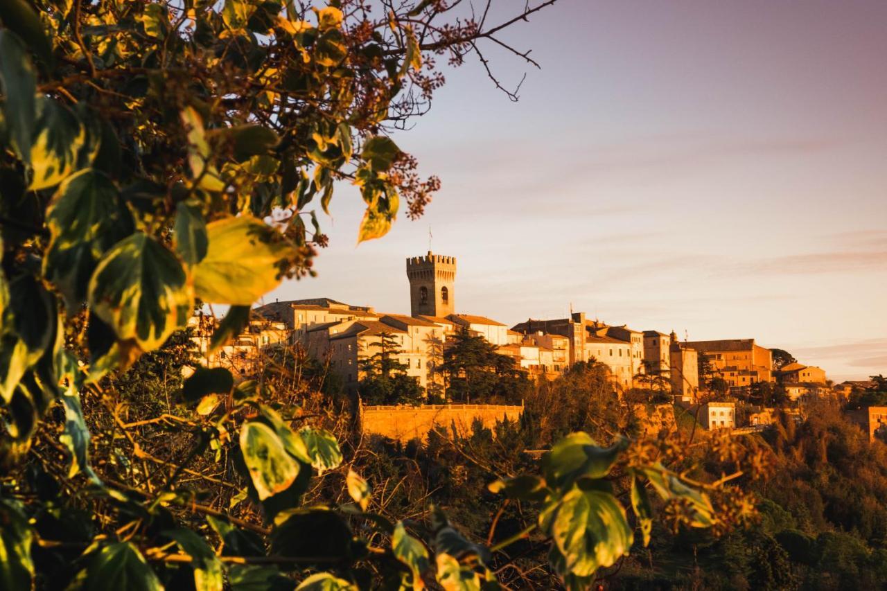 Terrazza Sull'Infinito Acomodação com café da manhã Recanati Exterior foto